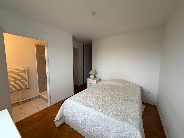Appartement - 86 m² - 5 pièces