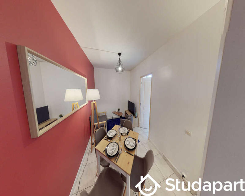 Chambre - 70 m² - 1 pièce