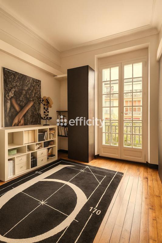 Villa - 230 m² - 10 pièces