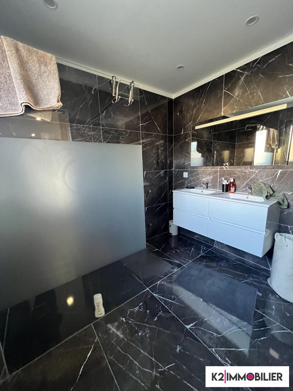 Villa - 160 m² - 5 pièces