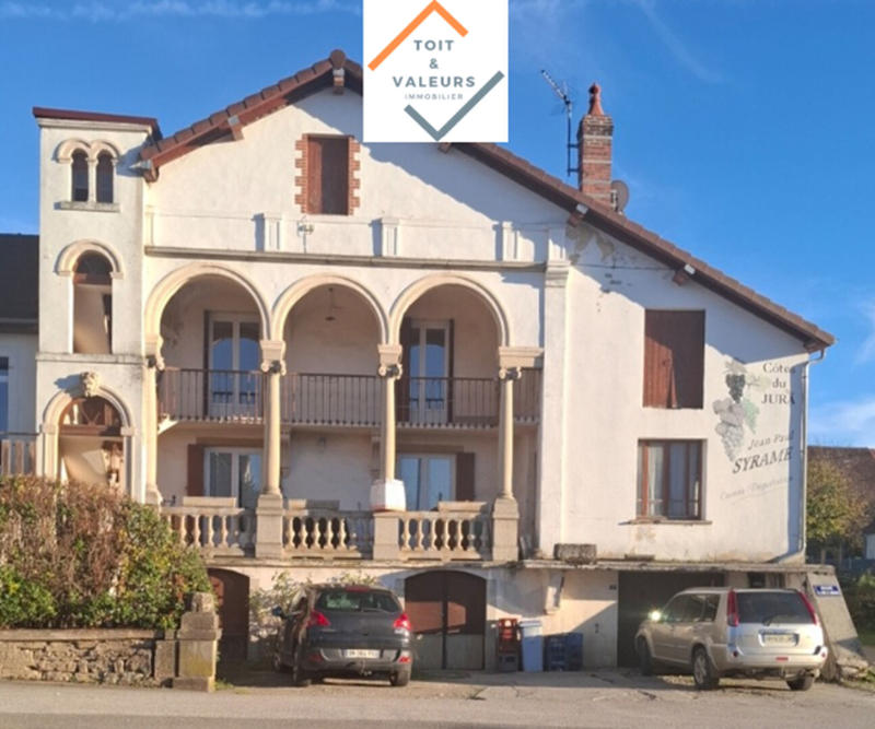 Maison - 295 m² - 10 pièces