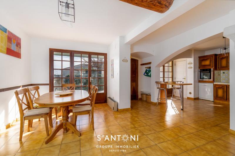 Maison - 127 m² - 6 pièces