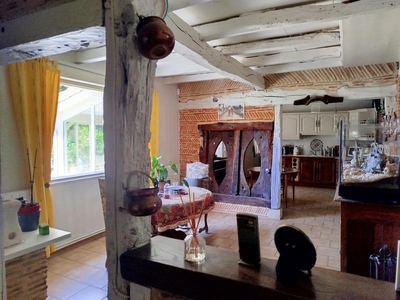 Maison - 215 m² - 6 pièces