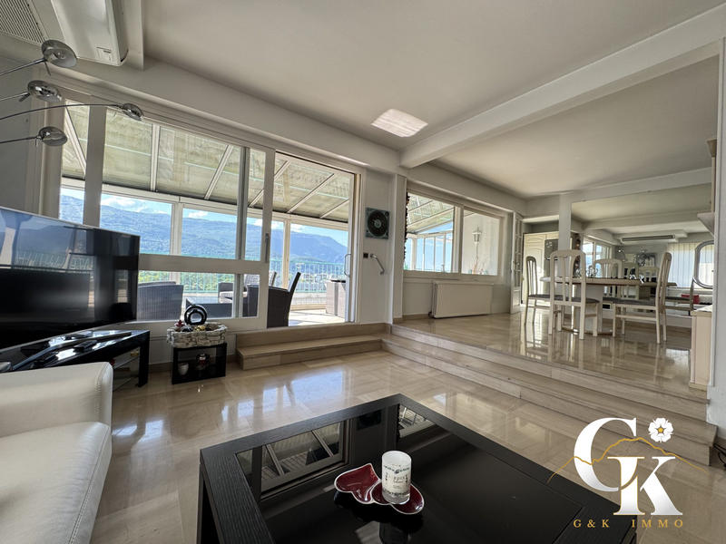 Appartement - 132 m² - 5 pièces