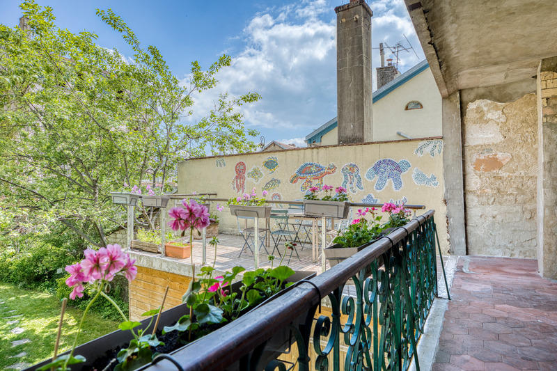 Maison de ville - 280 m² - 10 pièces