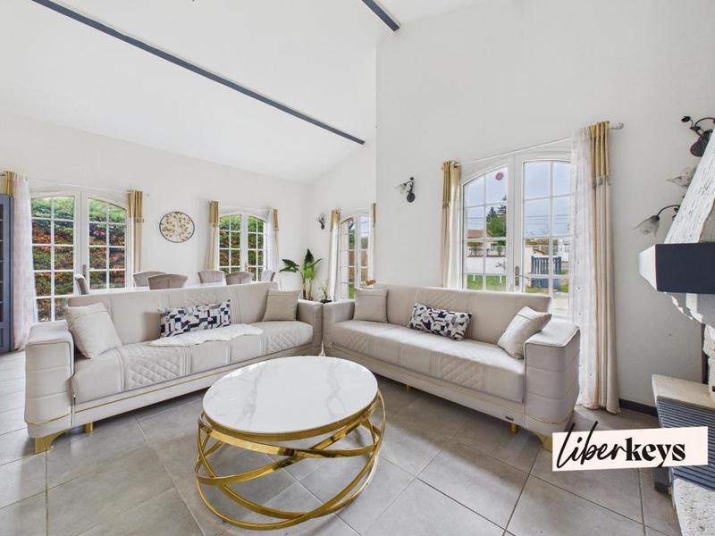 Maison - 133 m² - 6 pièces