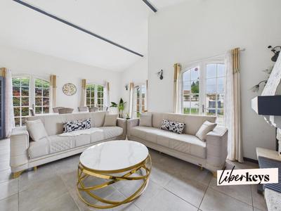 Maison - 133 m² - 6 pièces