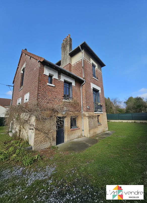 Maison - 111 m² - 6 pièces