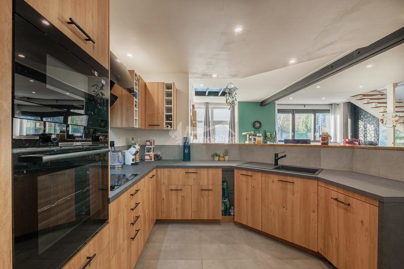 Maison ancienne - 140 m² - 2 pièces