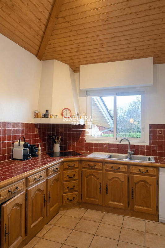 Maison traditionnelle - 140 m² - 5 pièces