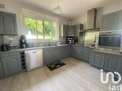 Maison - 217 m² - 8 pièces