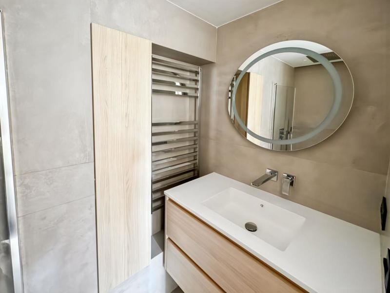 Appartement - 81 m² - 5 pièces