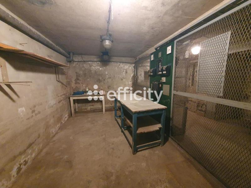 Bureau - 270 m² - 8 pièces