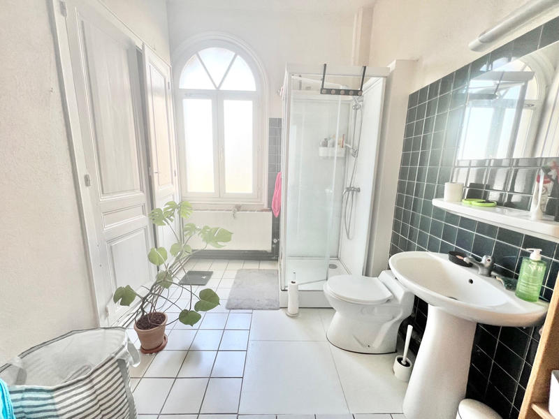 Appartement - 75 m² - 3 pièces