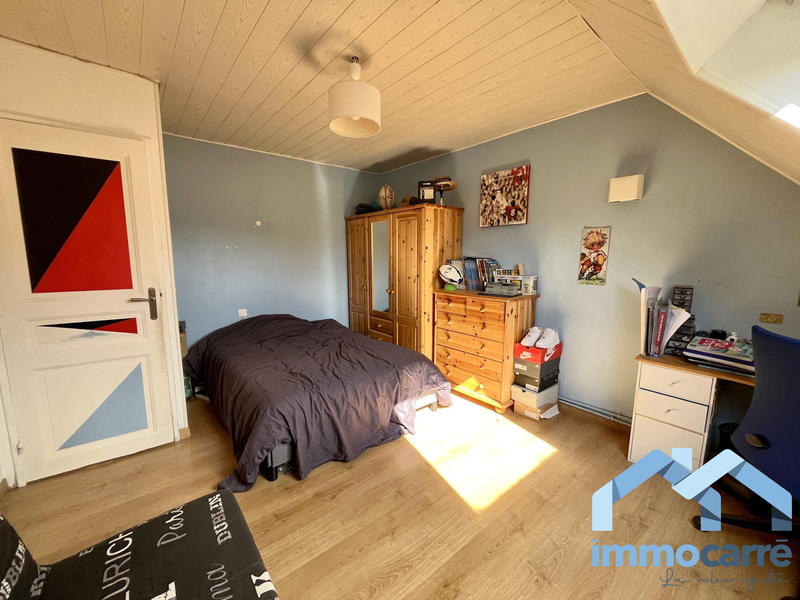 Maison traditionnelle - 142 m² - 7 pièces