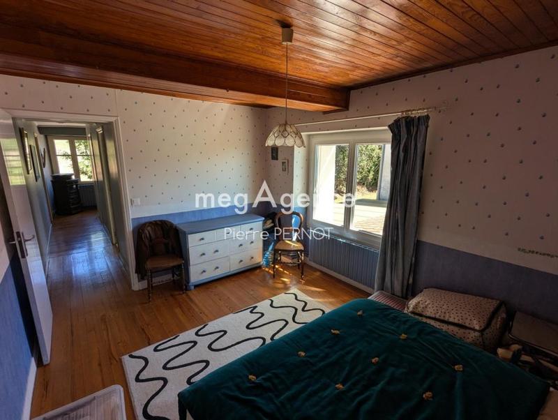 Maison en pierre - 251 m² - 8 pièces