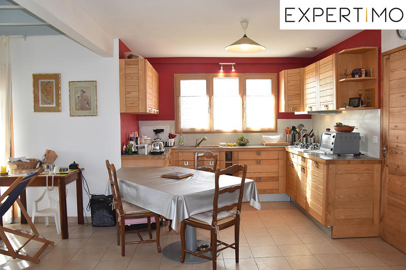 Maison - 95 m² - 4 pièces