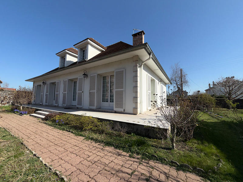 Maison - 137 m² - 6 pièces