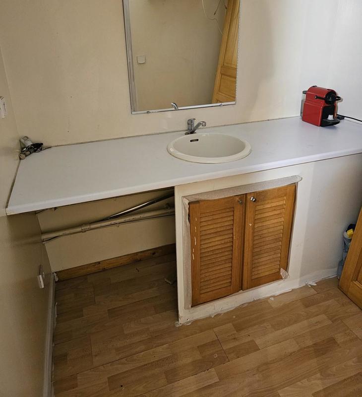 Local commercial - 124 m² - 8 pièces