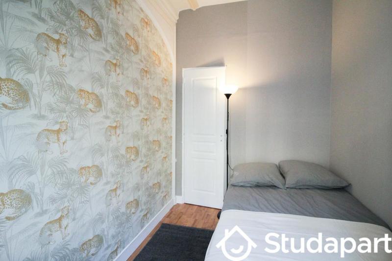 Chambre - 10 m² - 1 pièce