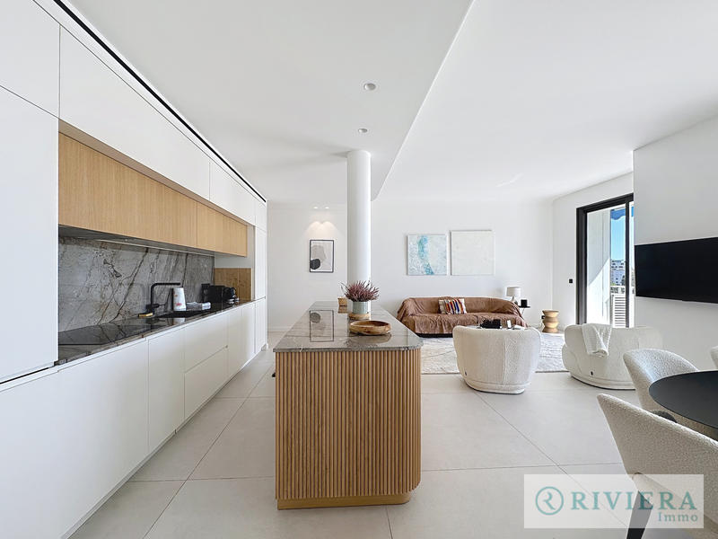 Appartement - 100 m² - 4 pièces