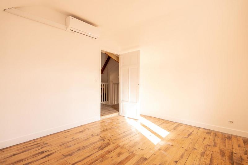 Maison - 156 m² - 7 pièces