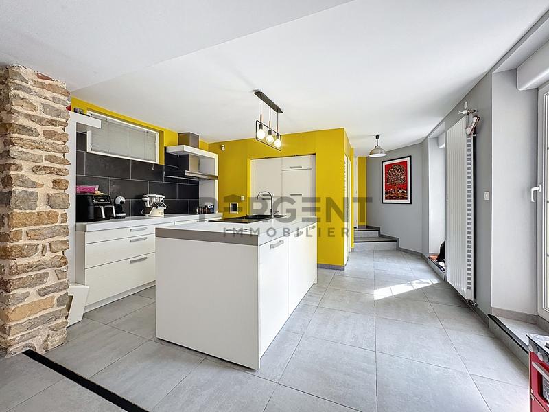 Maison - 190 m² - 6 pièces