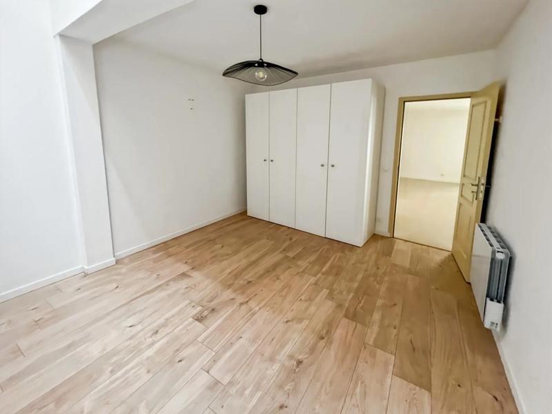 Appartement - 100 m² - 4 pièces