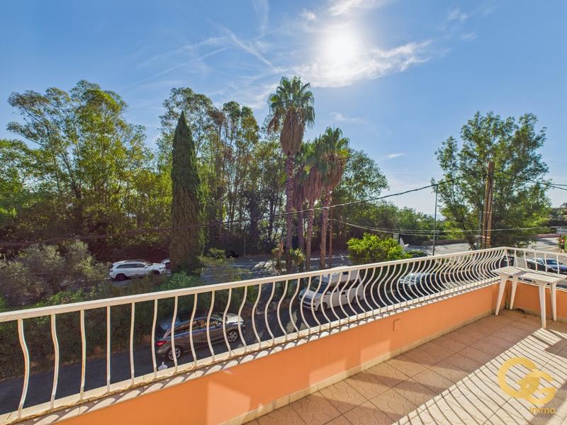 Maison - 170 m² - 5 pièces