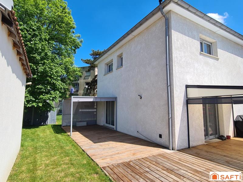 Villa - 134 m² - 6 pièces