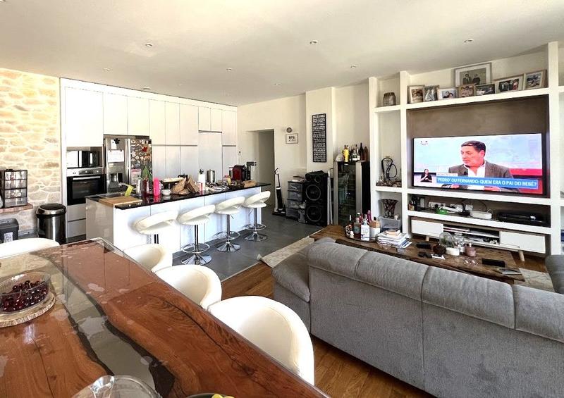 Appartement - 102 m² - 4 pièces