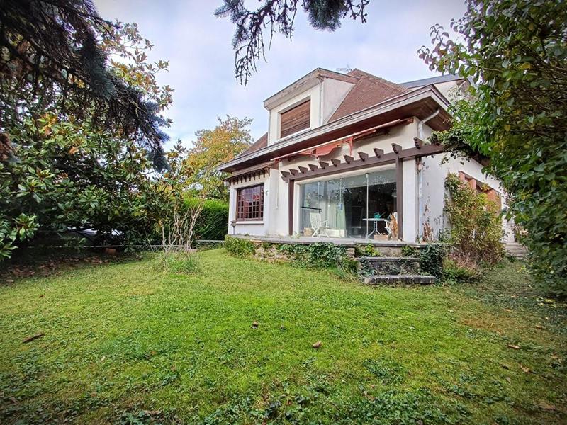 Maison - 159 m² - 7 pièces