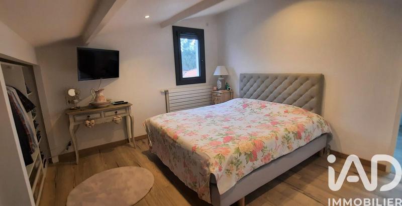 Maison - 213 m² - 7 pièces