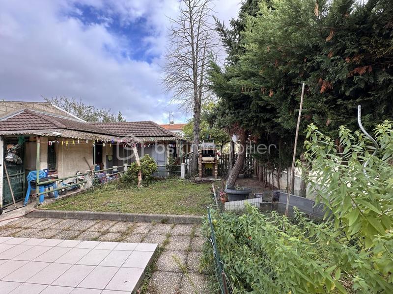 Maison - 96 m² - 5 pièces