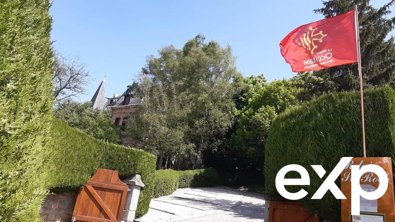 Château - 483 m² - 18 pièces