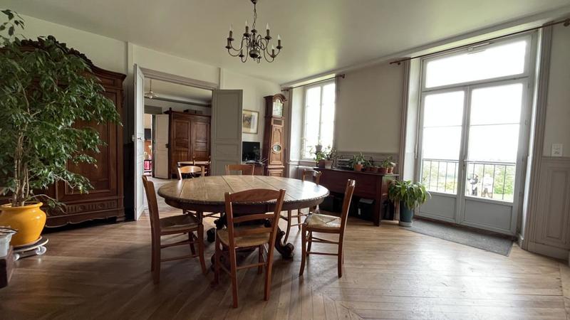 Maison de maîtres - 450 m² - 19 pièces