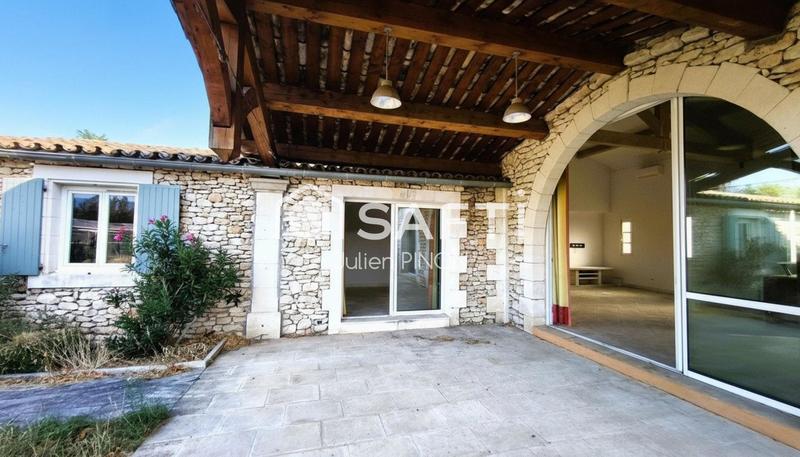 Maison - 180 m² - 5 pièces
