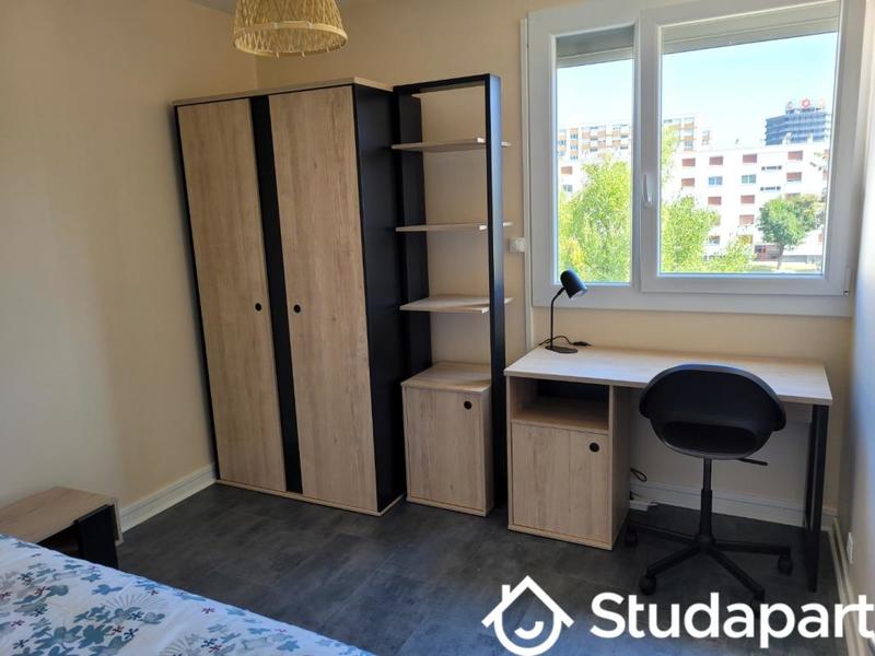 Chambre - 9 m² - 1 pièce