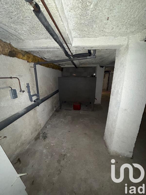 Maison - 227 m² - 8 pièces