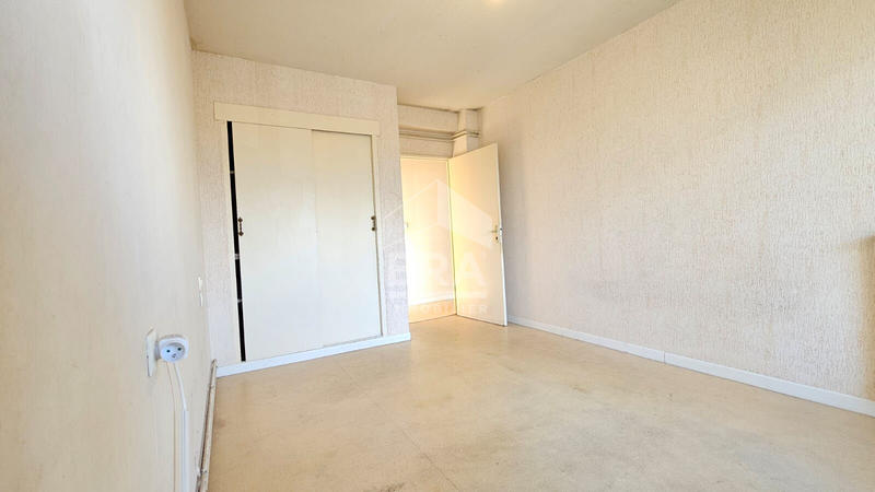 Appartement - 99 m² - 5 pièces