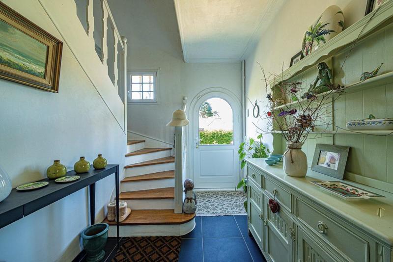 Maison - 182 m² - 9 pièces