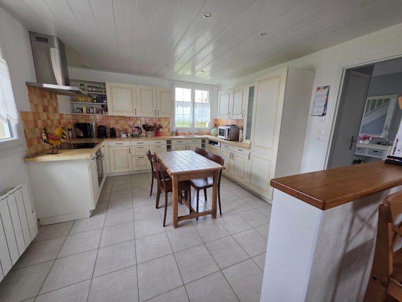 Maison - 138 m² - 5 pièces