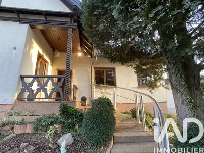 Maison - 357 m² - 8 pièces