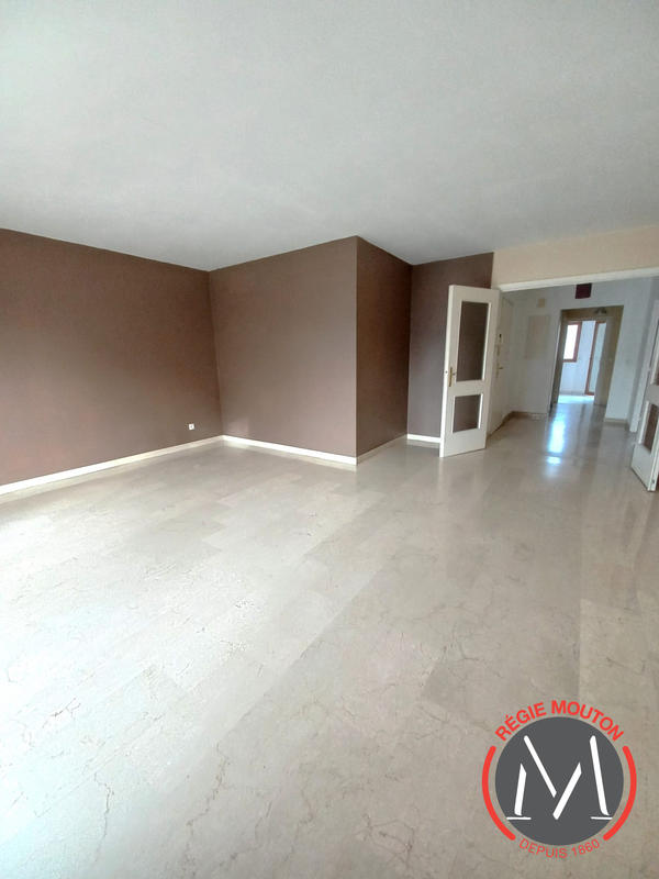 Appartement - 81 m² - 3 pièces