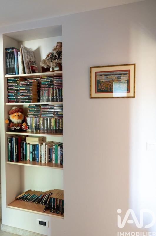 Maison - 235 m² - 8 pièces