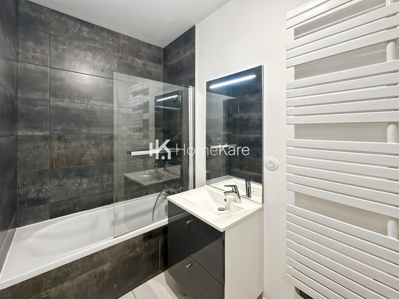 Appartement - 97 m² - 4 pièces