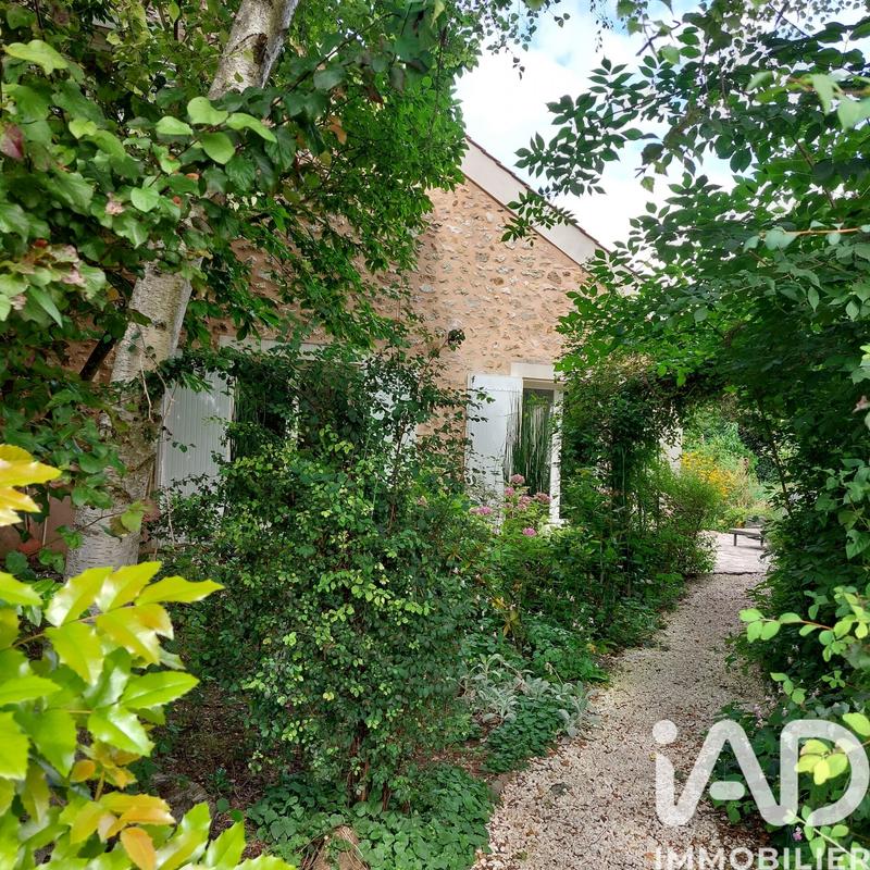 Maison - 215 m² - 8 pièces