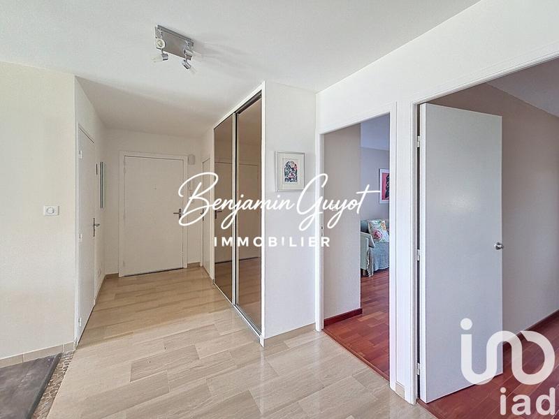 Appartement - 90 m² - 4 pièces