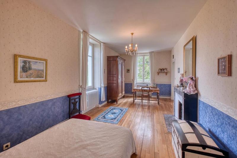 Maison de maîtres - 497 m² - 14 pièces