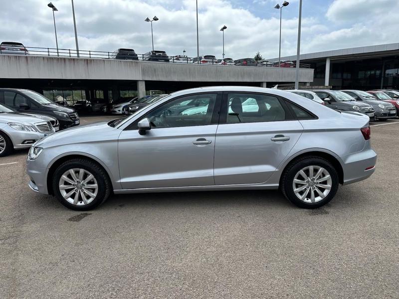 Audi A3 III (2) Berline 1.6 Tdi 110 Business Line s tronic 7